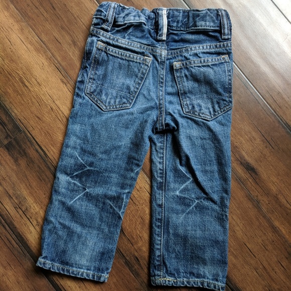 Baby Gap boys skull jeans - Picture 2 of 3
